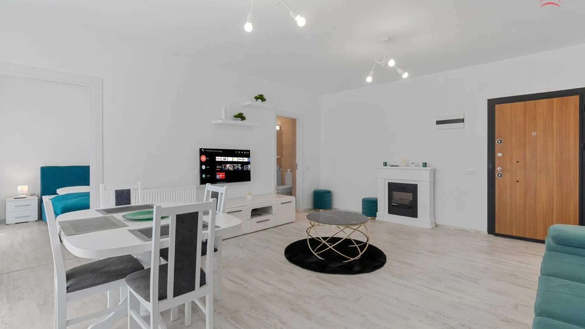 New World Militari Grand Studio 2 Bucureşti 0*,